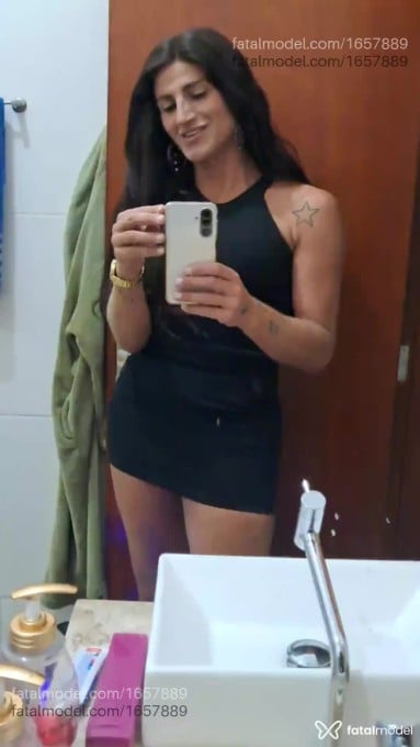 Acompanhante mulher trans com cabelo castanho de olhos castanhos em Alfenas Acompanhante mulher trans com cabelo castanho de olhos castanhos em Alfenas - Kelly ribeiro