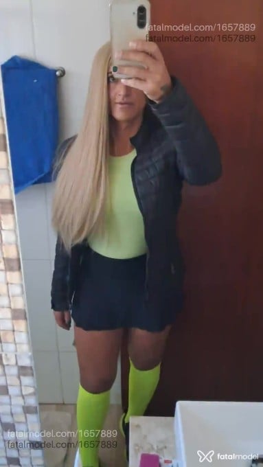 Acompanhante mulher trans com cabelo castanho de olhos castanhos em Alfenas Acompanhante mulher trans com cabelo castanho de olhos castanhos em Alfenas - Kelly ribeiro
