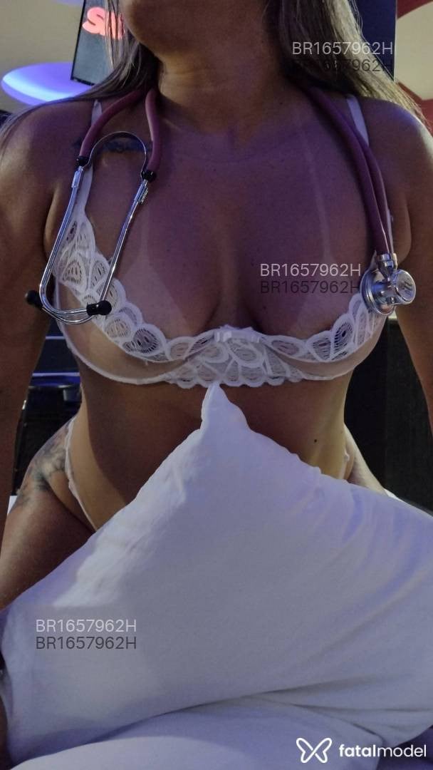 Acompanhante mulher loira (o) de olhos castanhos em Curitiba - Carol Ferreira