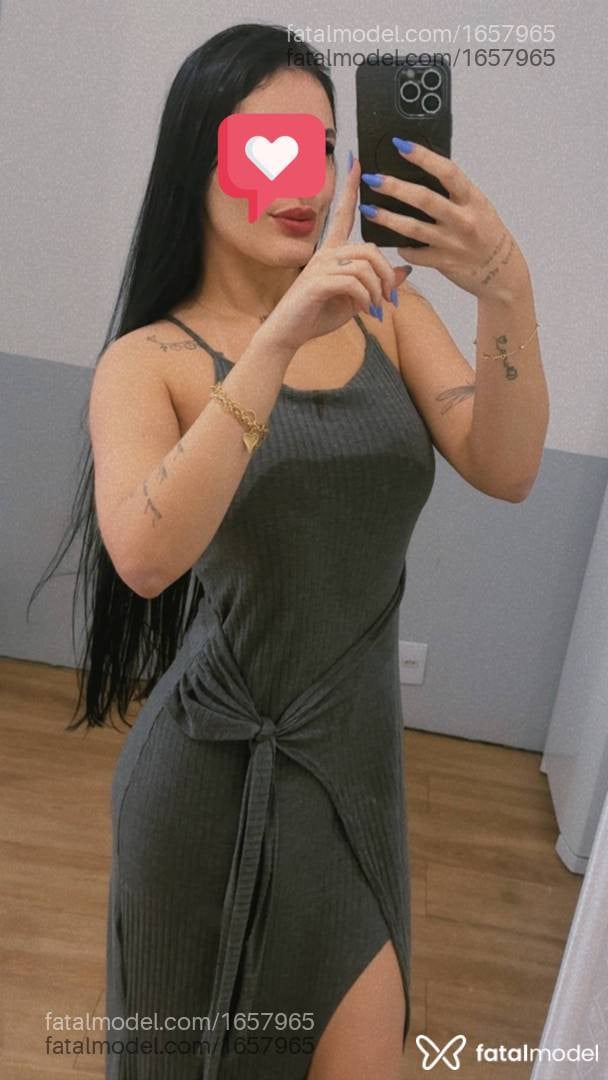 Acompanhante mulher morena (o) de olhos pretos - Laura Figueredo Acompanhante mulher morena (o) de olhos pretos - Laura Figueredo