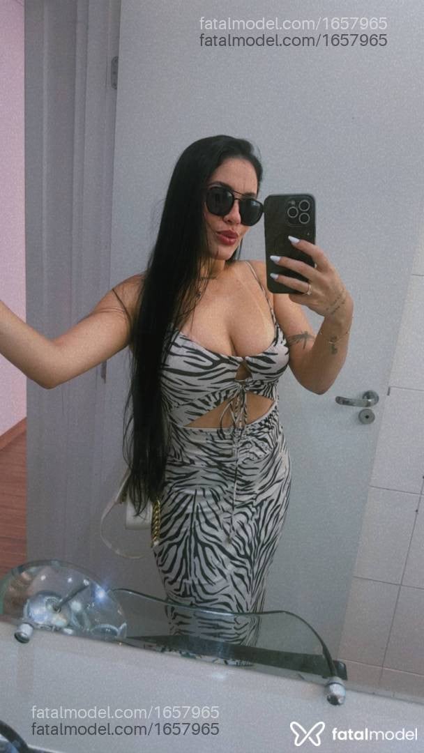 Acompanhante mulher morena (o) de olhos pretos - Laura Figueredo