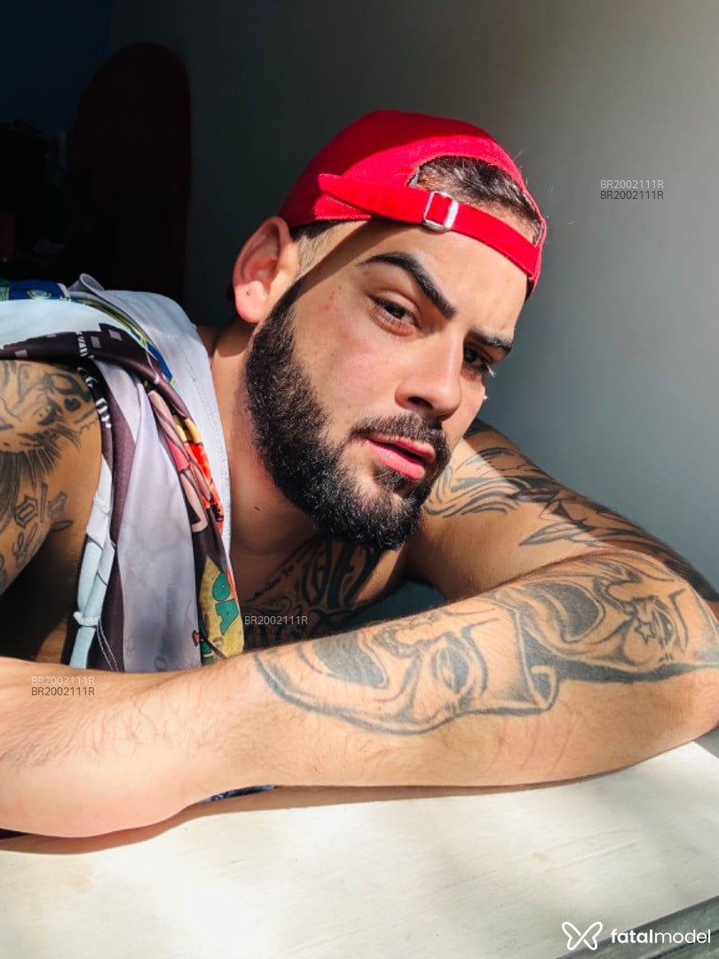 Acompanhante homem morena (o) de olhos castanhos em São Paulo - Gustavo Henrico