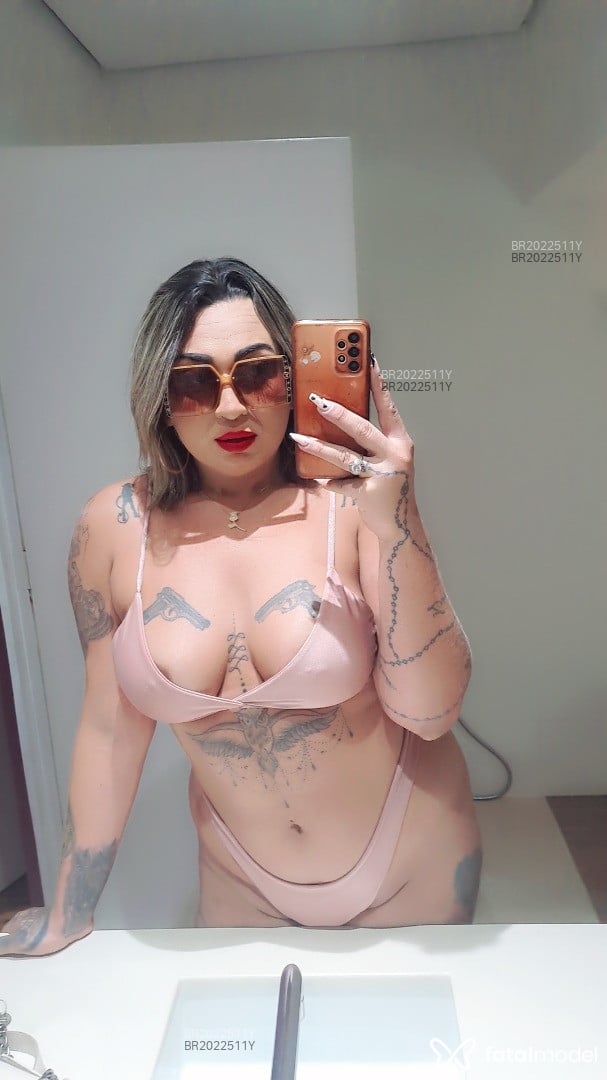 Acompanhante mulher trans loira (o) de olhos castanhos - Rayssa Santos Acompanhante mulher trans loira (o) de olhos castanhos - Rayssa Santos