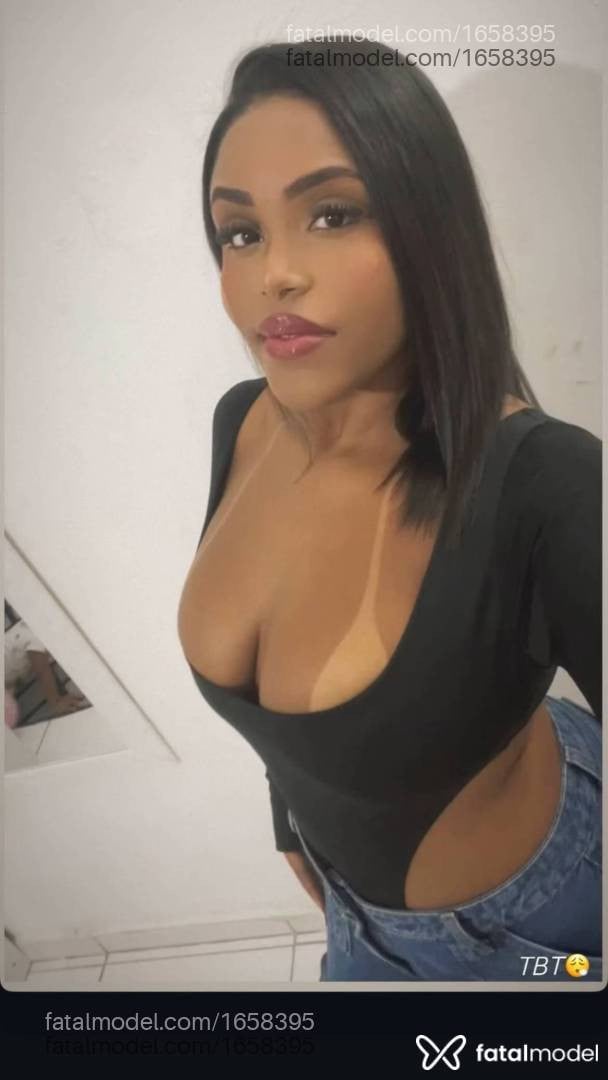 Acompanhante mulher morena (o) de olhos pretos - Priscila