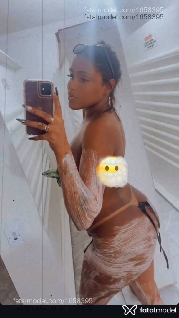 Acompanhante mulher morena (o) de olhos pretos - Priscila
