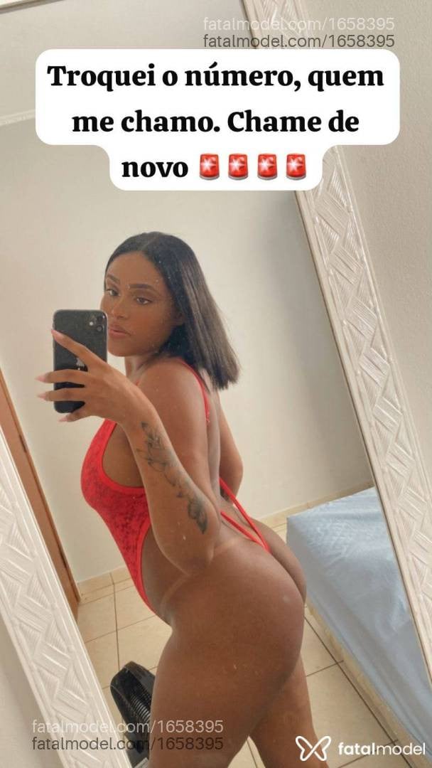 Acompanhante mulher morena (o) de olhos pretos - Priscila