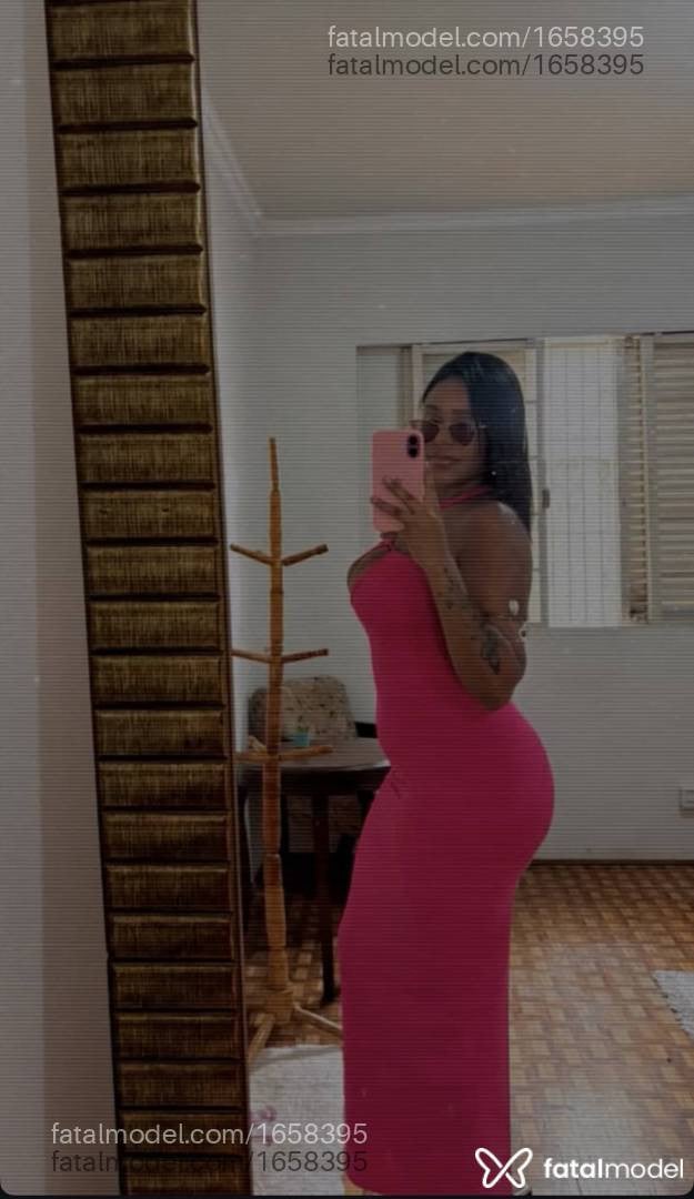 Acompanhante mulher morena (o) de olhos pretos - Priscila