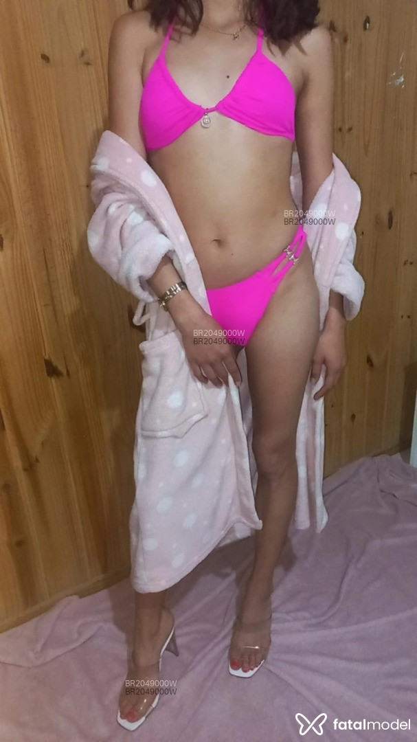 Acompanhante mulher morena (o) de olhos castanhos em Bento Gonçalves - Arlequina