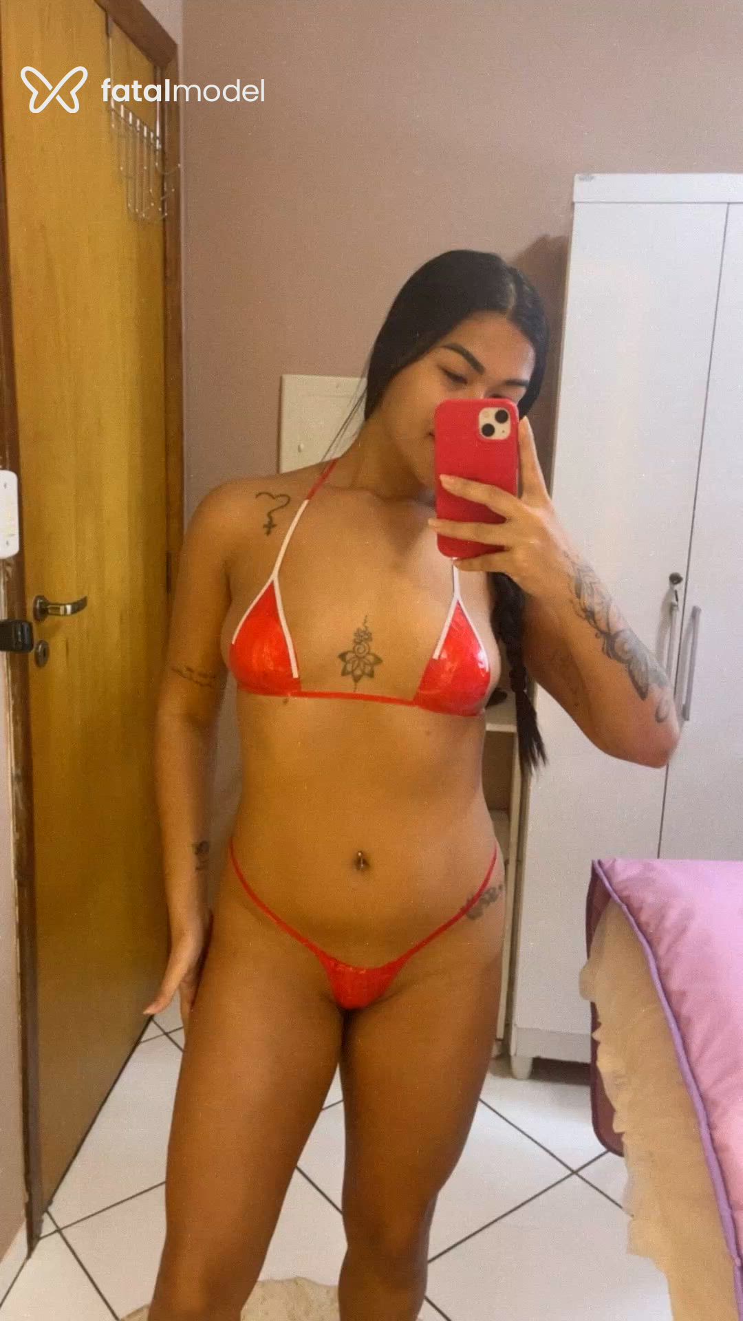 Acompanhante mulher morena (o) de olhos castanhos - Jadee