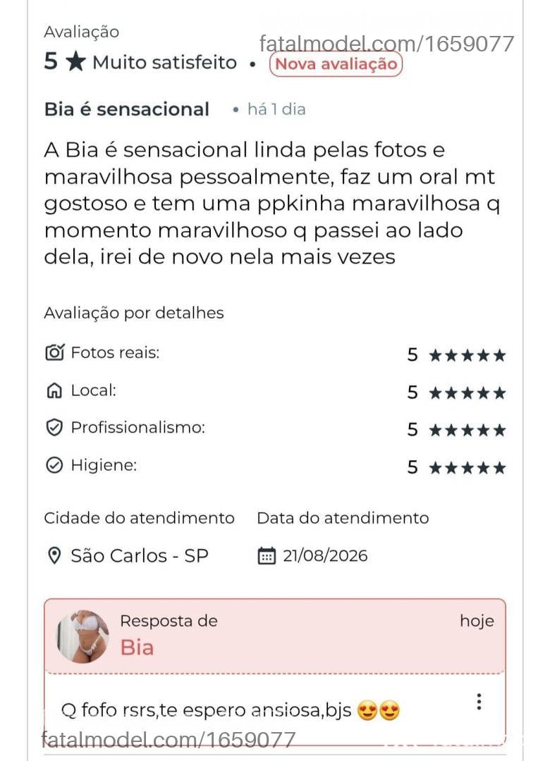 Acompanhante mulher loira (o) de olhos castanhos - Bia