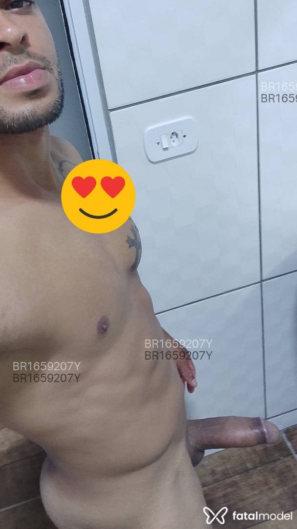 Acompanhante homem morena (o) de olhos castanhos em Paracatu Acompanhante homem morena (o) de olhos castanhos em Paracatu - AlfaRomeu