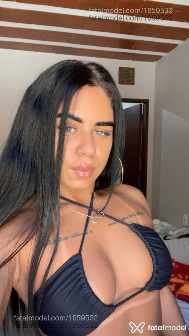 Acompanhante mulher morena (o) de olhos verdes em Macaé - Débora