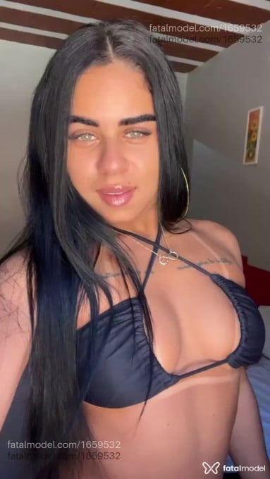 Acompanhante mulher morena (o) de olhos verdes em Nova Friburgo - Débora