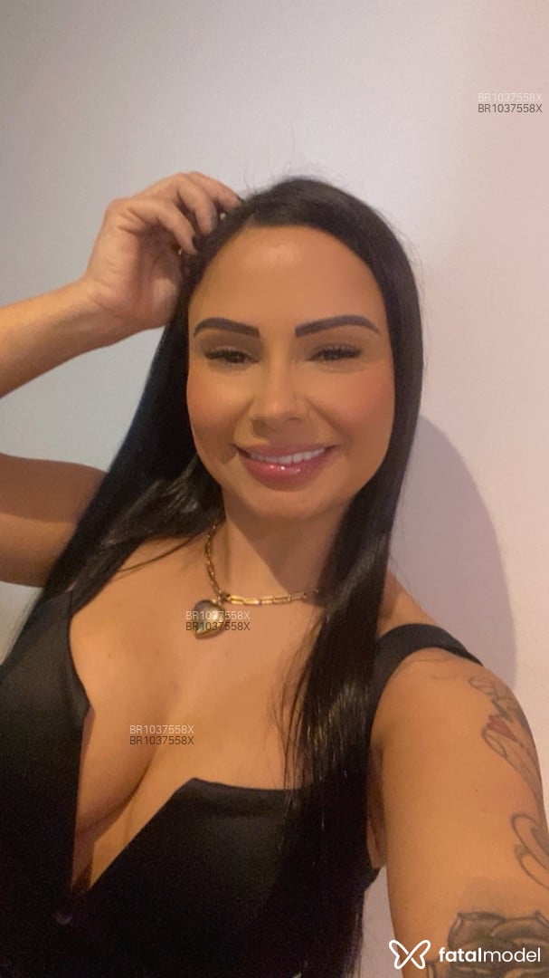 Acompanhante mulher com cabelo castanho de olhos castanhos em Palmeira das Missões - Alice carminati