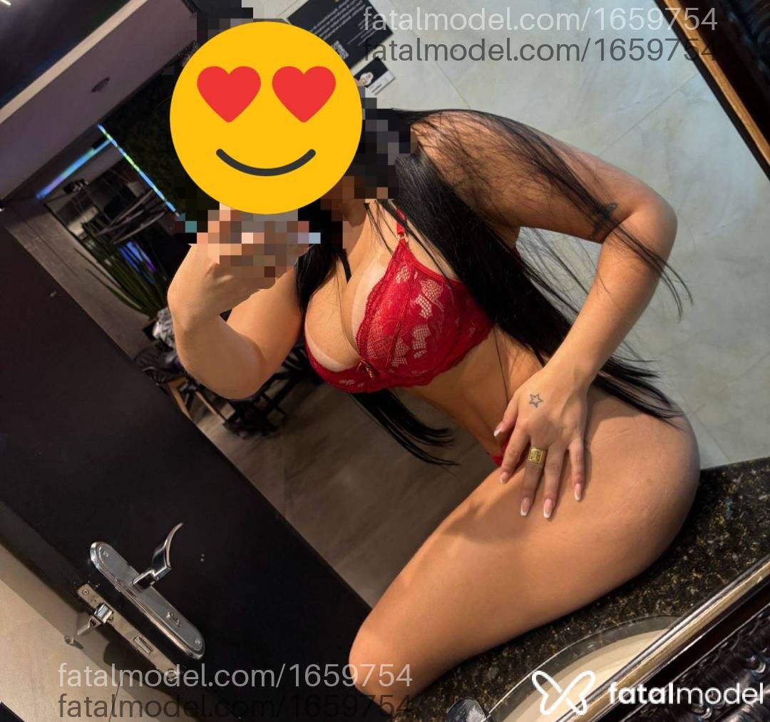 Acompanhante mulher morena (o) de olhos castanhos em São Leopoldo - Larissa