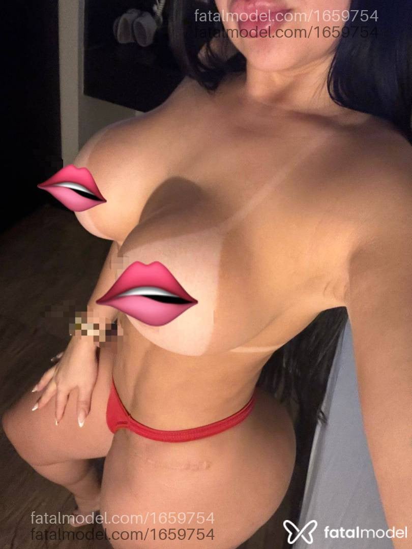 Acompanhante mulher morena (o) de olhos castanhos em São Leopoldo - Larissa