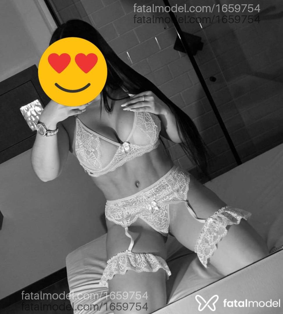 Acompanhante mulher morena (o) de olhos castanhos em São Leopoldo - Larissa