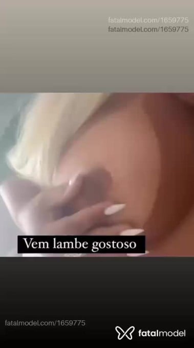 Acompanhante mulher loira (o) de olhos pretos em Cascavel - Kariny Barone