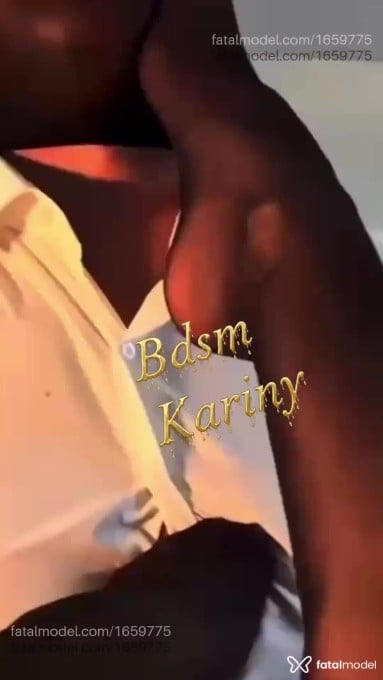 Acompanhante mulher loira (o) de olhos pretos em Cascavel - Kariny Barone
