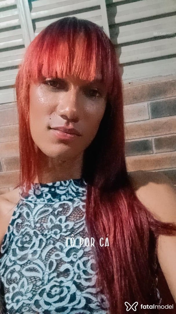 Acompanhante mulher trans morena (o) de olhos castanhos em Serranópolis Acompanhante mulher trans morena (o) de olhos castanhos em Serranópolis - Lay