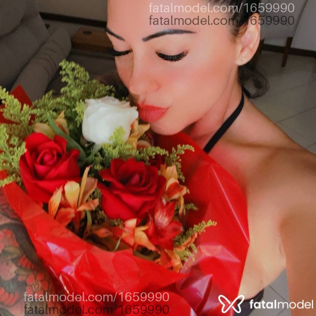 Acompanhante mulher morena (o) de olhos castanhos - Nanda