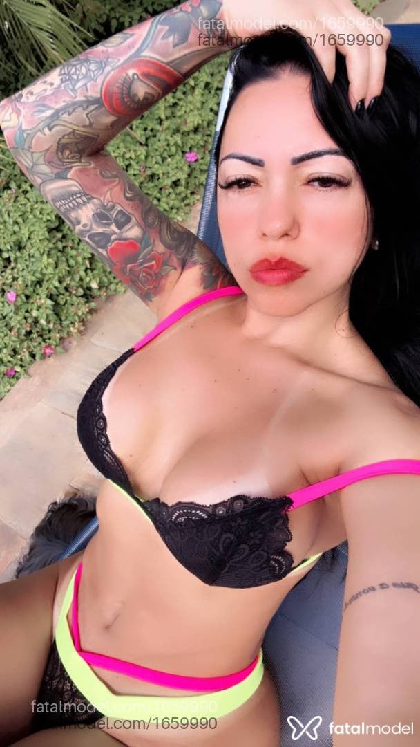Acompanhante mulher morena (o) de olhos castanhos - Nanda