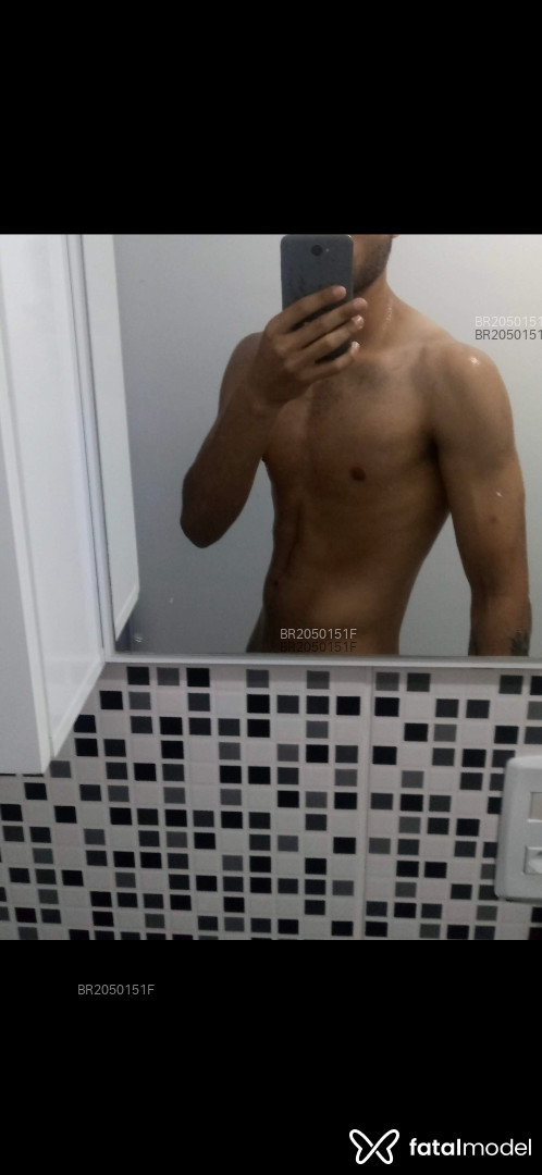 Acompanhante homem morena (o) de olhos pretos em Taubaté - Ricky