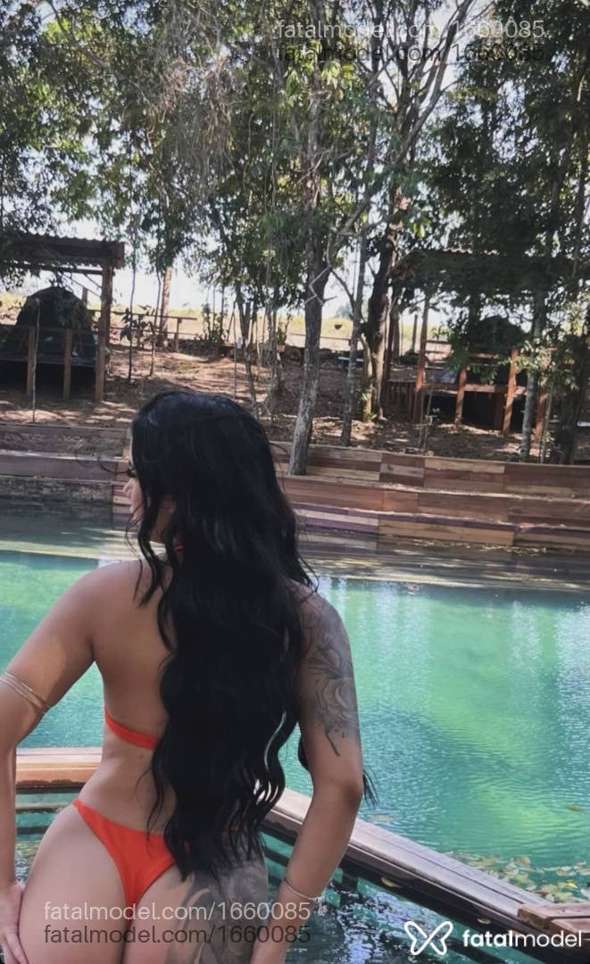 Acompanhante mulher morena (o) de olhos castanhos - Isadora
