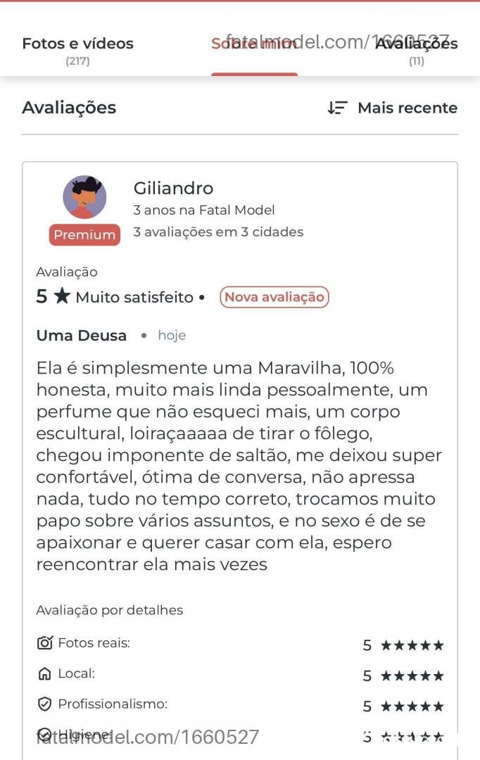 Acompanhante mulher trans loira (o) de olhos castanhos - Bonequinhaa