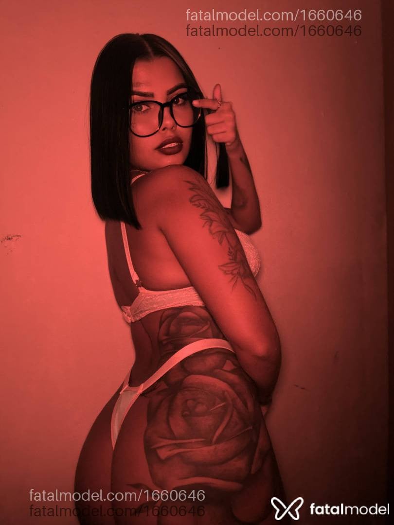 Acompanhante mulher morena (o) de olhos castanhos em João Pessoa - Lara Campos