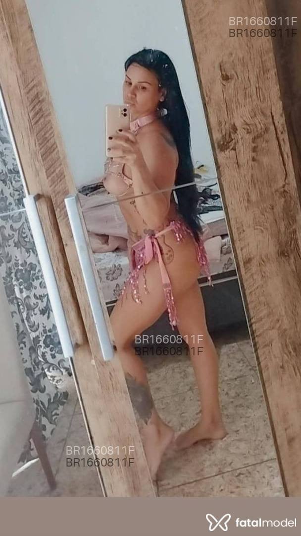 Acompanhante mulher morena (o) de olhos castanhos em Dois Vizinhos - Tayla amarau