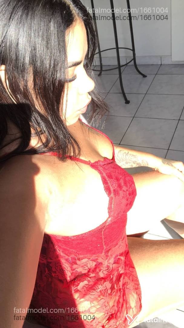 Acompanhante mulher morena (o) de olhos castanhos - Júlia paixão