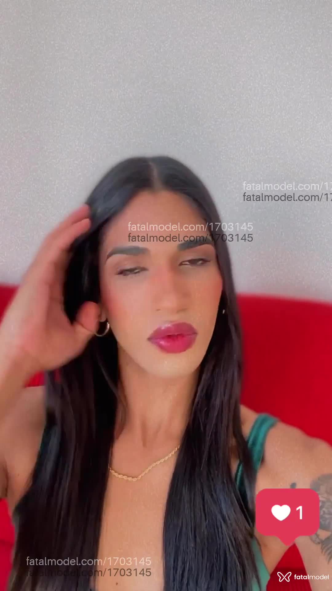 Acompanhante mulher trans morena (o) de olhos pretos em São Paulo - Julia Sampaio
