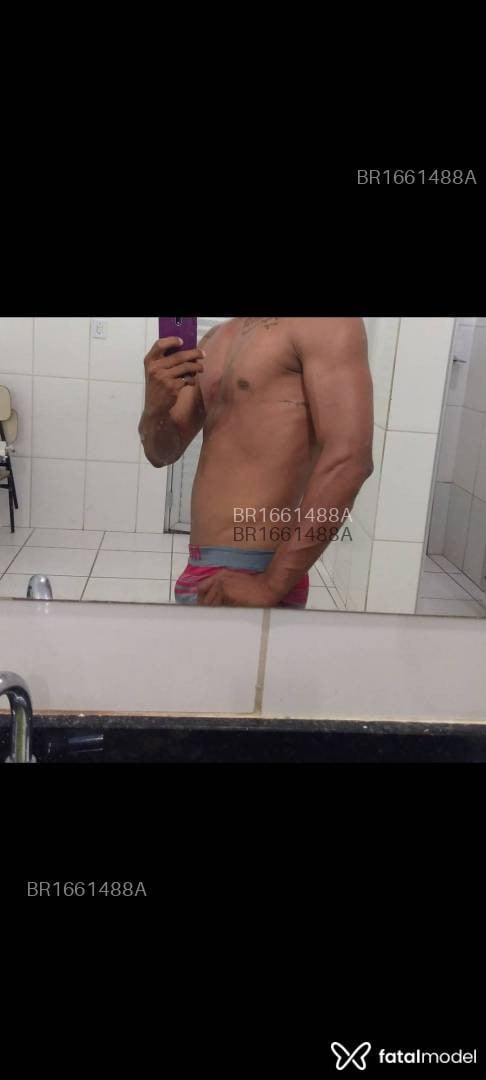 Acompanhante homem morena (o) de olhos pretos em Jaru - Magnata