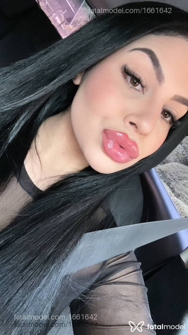 Acompanhante mulher morena (o) de olhos castanhos em Novo Hamburgo - Larissa menegazzi