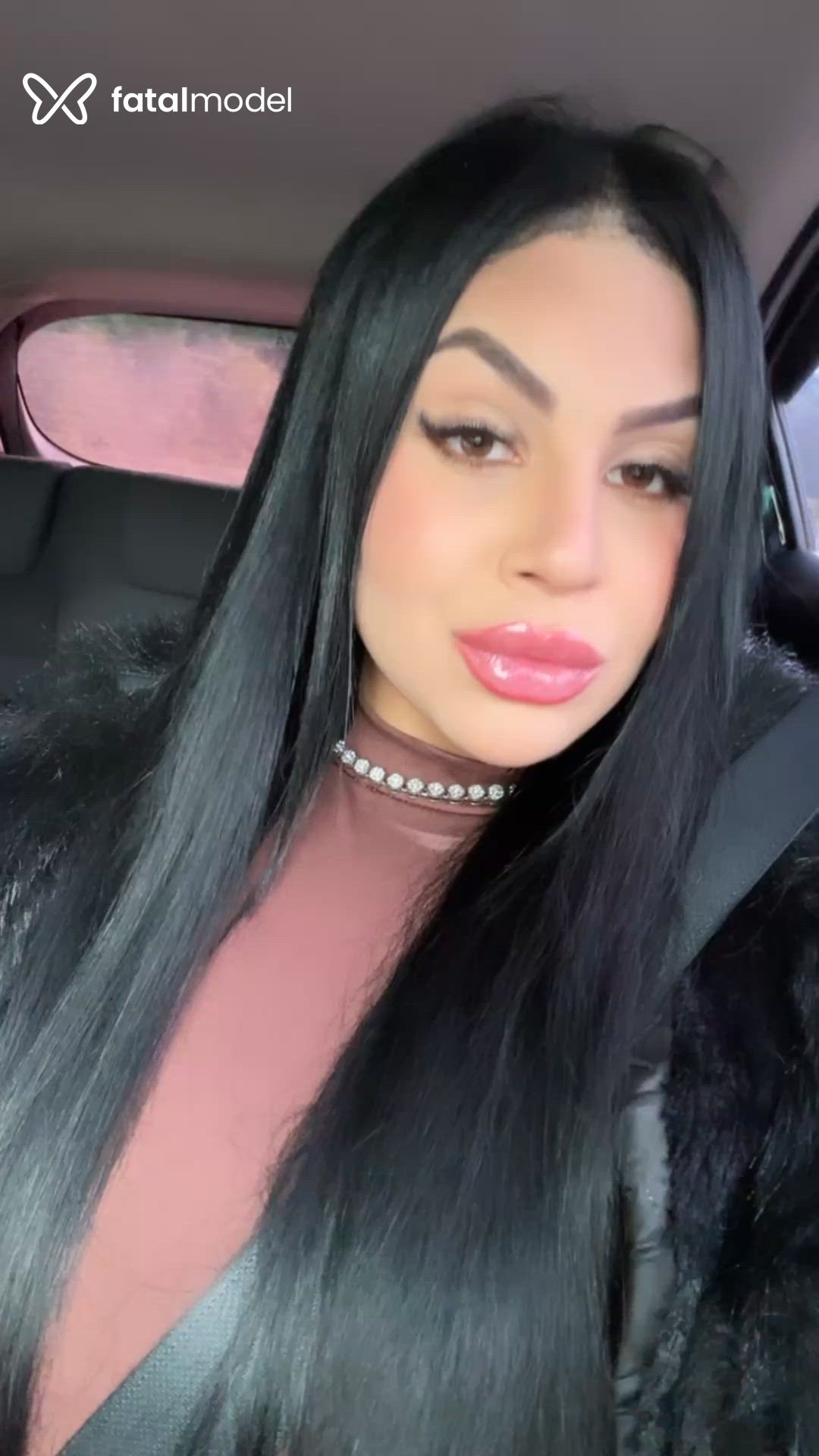 Acompanhante mulher morena (o) de olhos castanhos - Larissa menegazzi Acompanhante mulher morena (o) de olhos castanhos - Larissa menegazzi