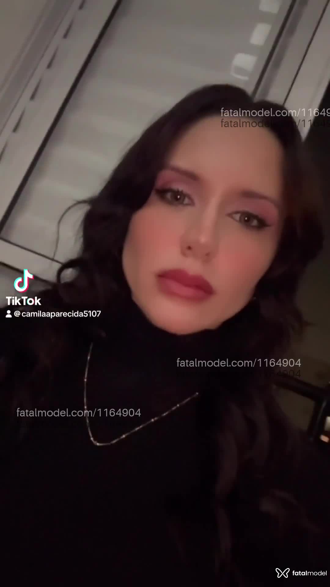 Acompanhante mulher loira (o) de olhos castanhos em São Paulo Acompanhante mulher loira (o) de olhos castanhos em São Paulo - Vitoria