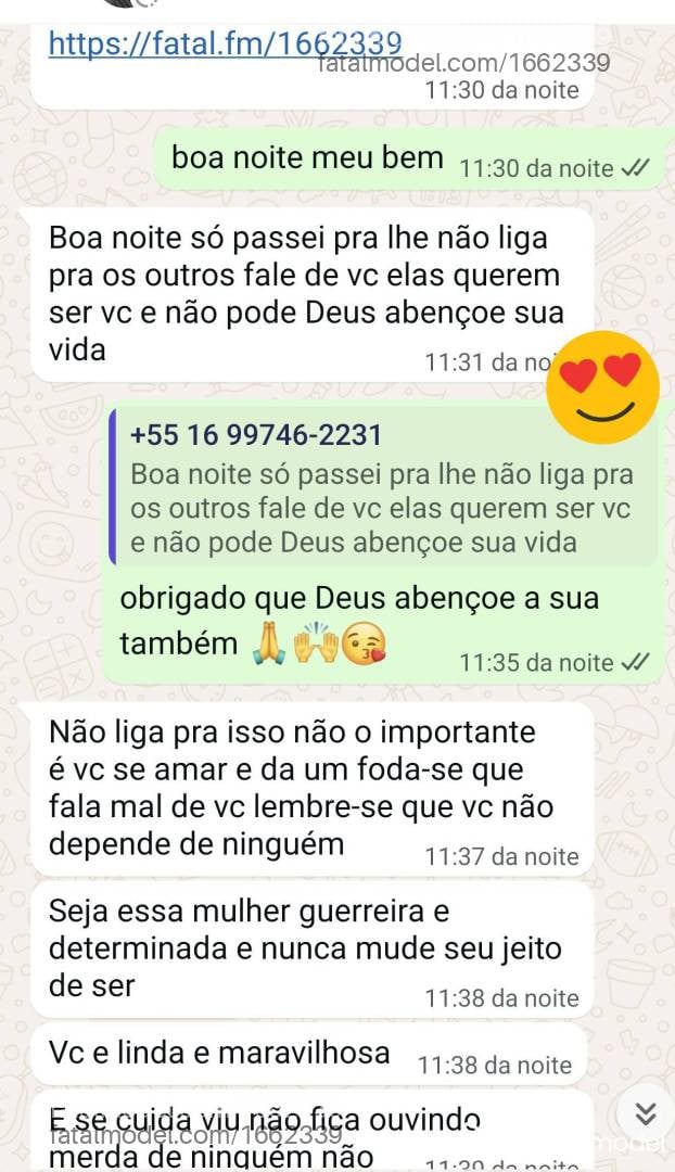 Acompanhante mulher morena (o) de olhos castanhos - Aline paz