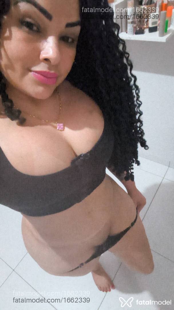 Acompanhante mulher morena (o) de olhos castanhos - Aline paz