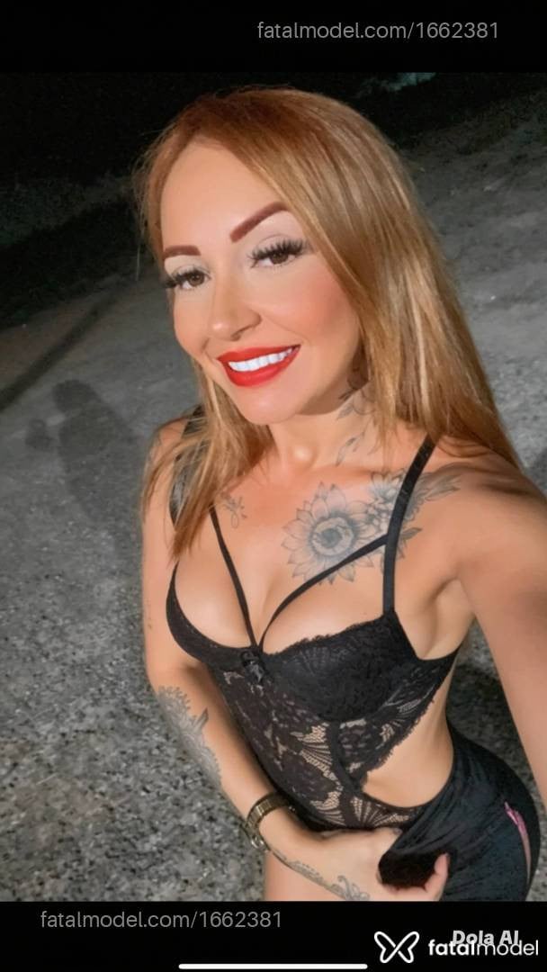Acompanhante mulher loira (o) de olhos castanhos em Guaratinguetá - Carla