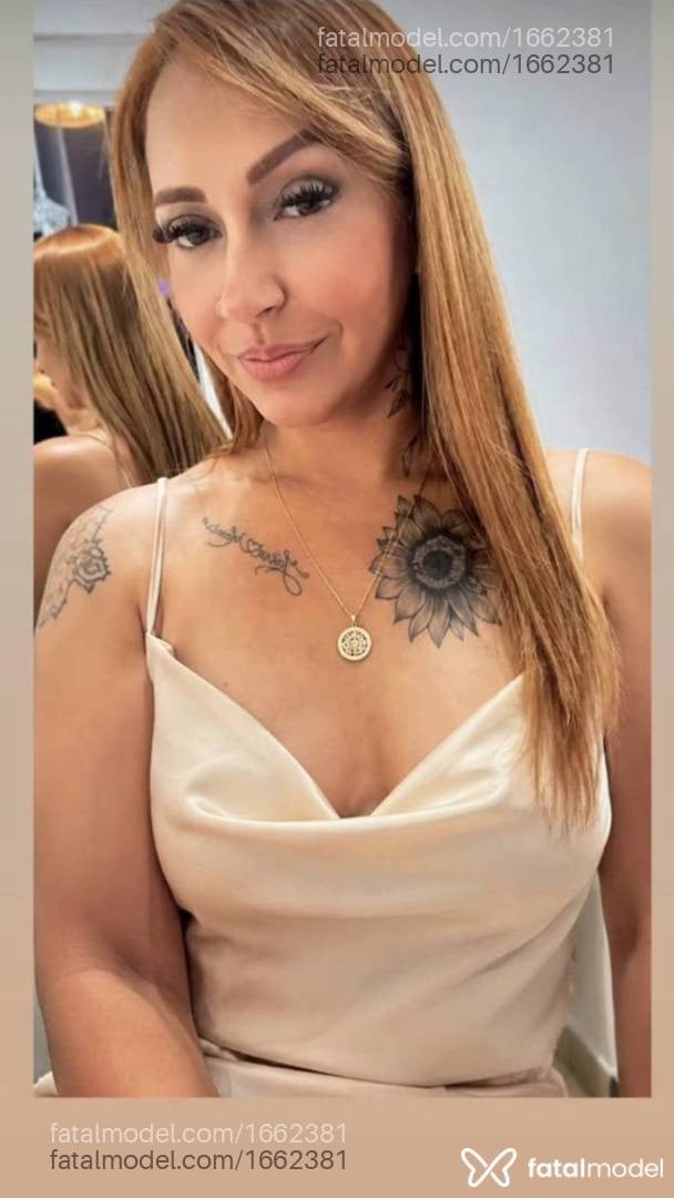 Acompanhante mulher loira (o) de olhos castanhos em Cruzeiro - Carla