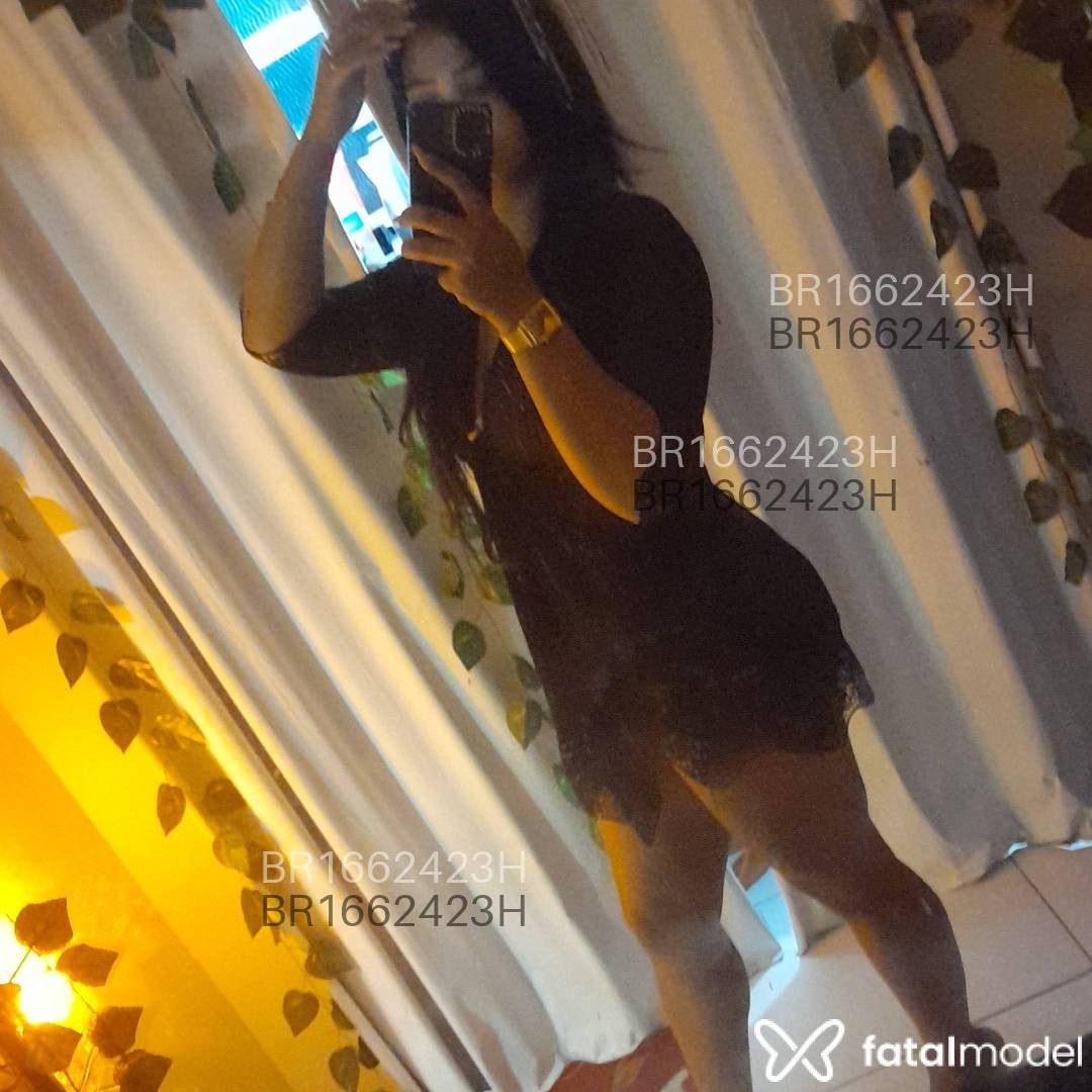 Acompanhante mulher com cabelo castanho de olhos castanhos em Campos dos Goytacazes - Larissa