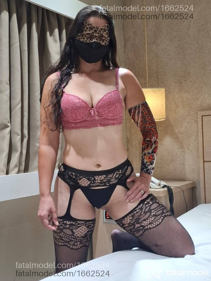 Acompanhante mulher morena (o) de olhos castanhos em Virtual - Putacasada