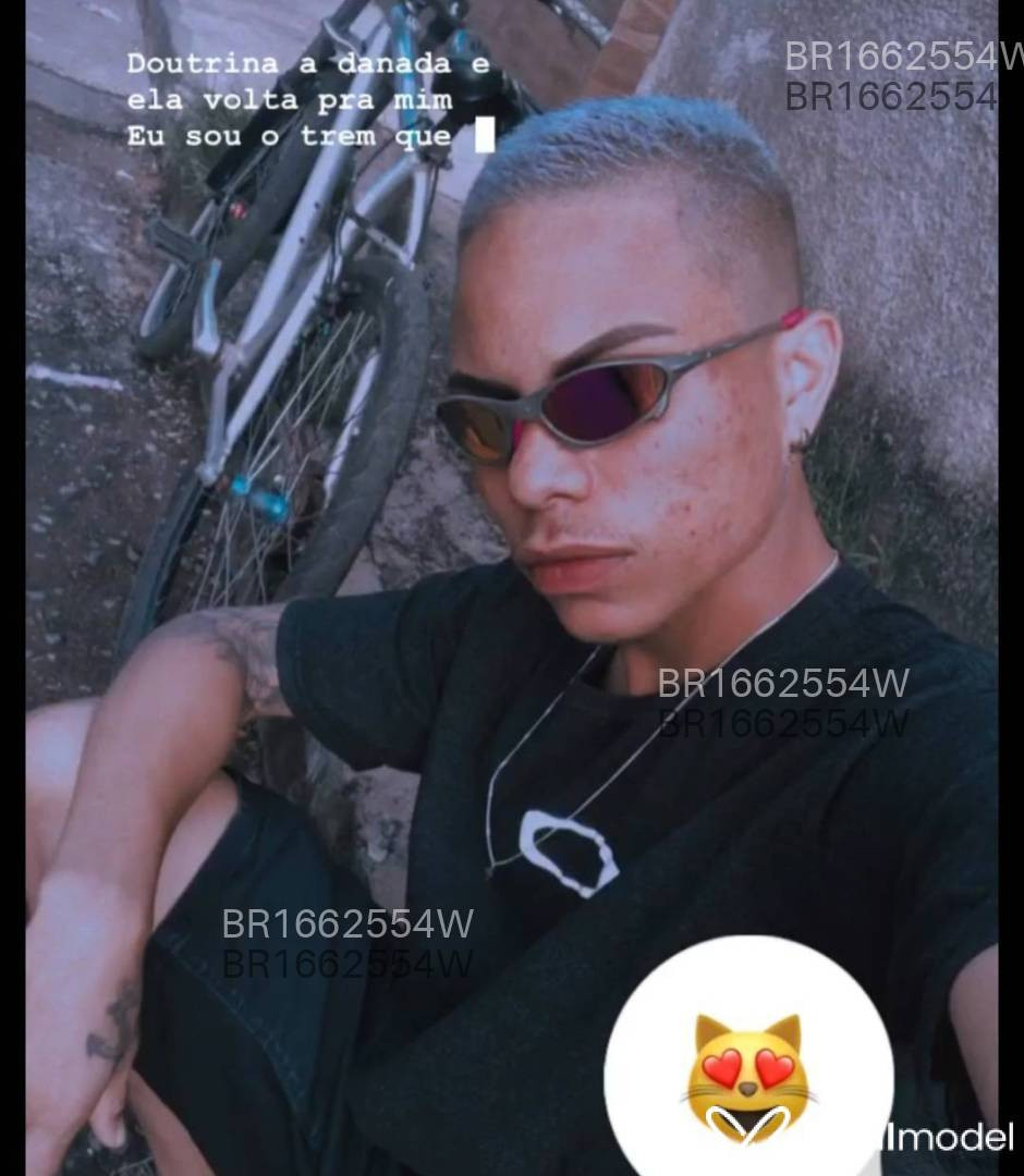 Acompanhante homem com cabelo castanho de olhos mel - Henrique Hernandez Acompanhante homem com cabelo castanho de olhos mel - Henrique Hernandez