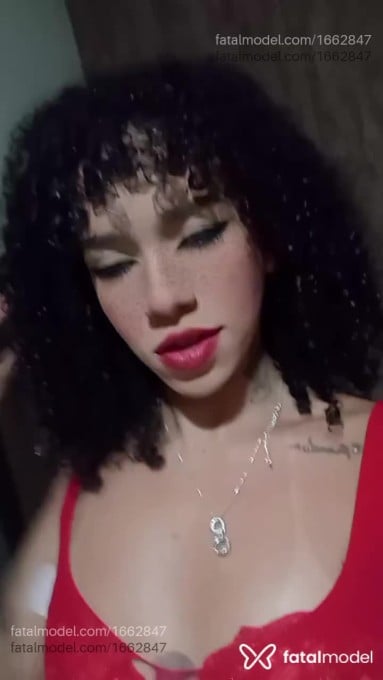 Acompanhante travesti morena (o) de olhos mel em Sumaré Acompanhante travesti morena (o) de olhos mel em Sumaré - Bia Alves