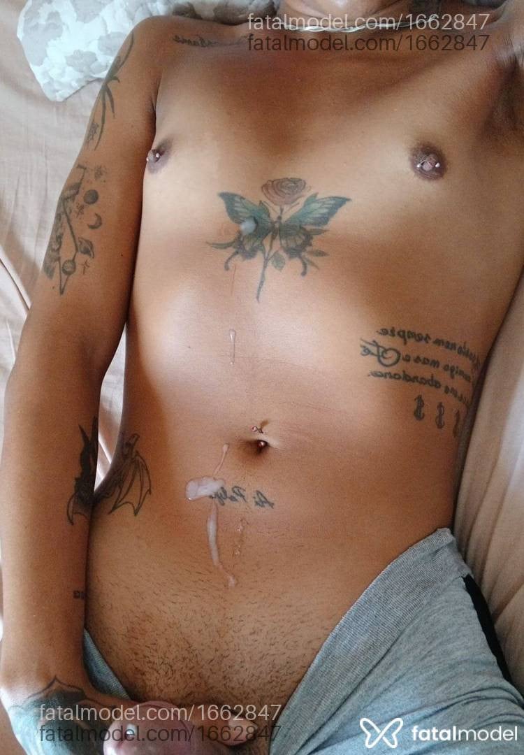 Acompanhante travesti morena (o) de olhos mel - Bia Alves