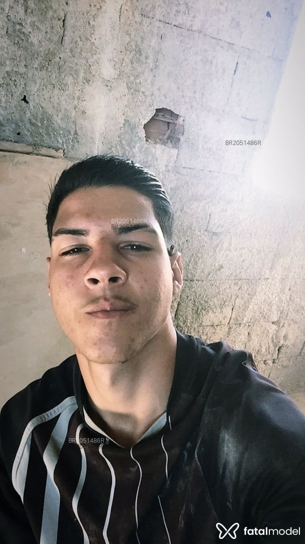Acompanhante homem morena (o) de olhos castanhos em Belo Horizonte - Thl