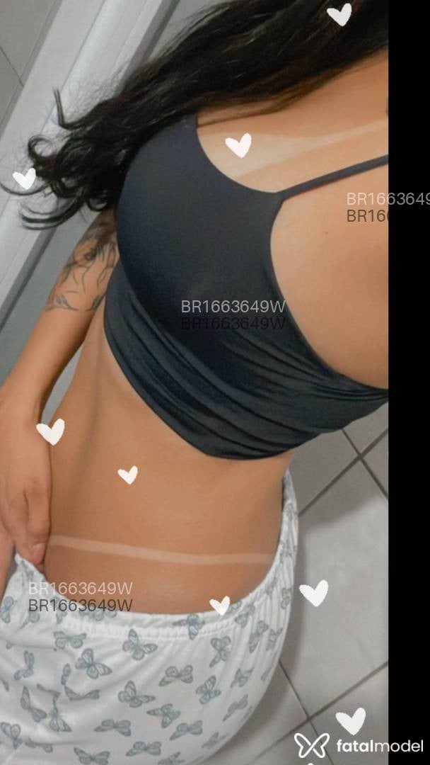 Acompanhante mulher com cabelo castanho de olhos mel em Caldas Novas - Bárbara