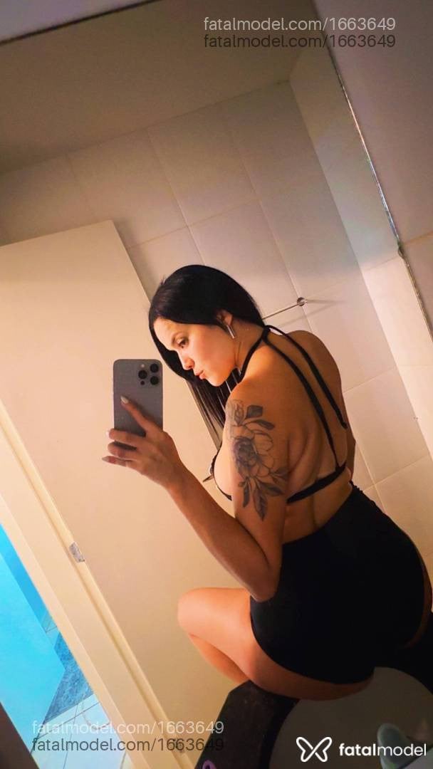 Acompanhante mulher com cabelo castanho de olhos mel em Ituiutaba - Bárbara