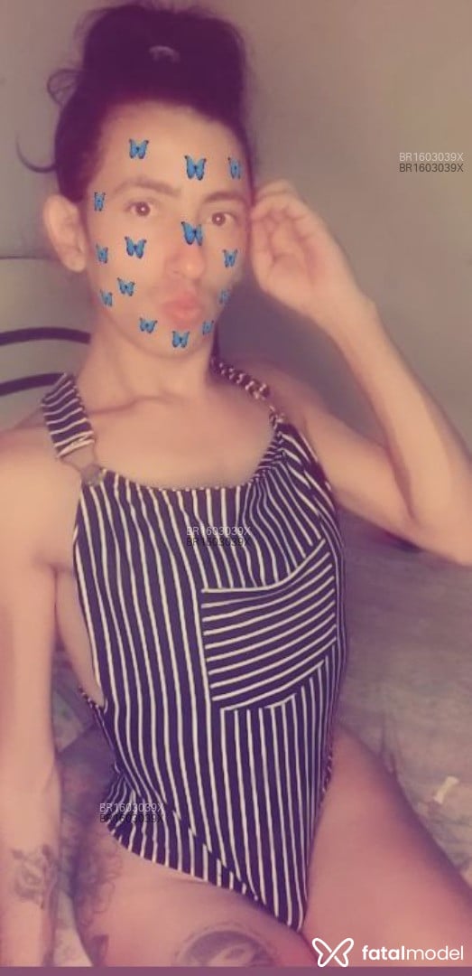 Acompanhante travesti morena (o) de olhos castanhos em João Pinheiro Acompanhante travesti morena (o) de olhos castanhos em João Pinheiro - Luana kymberly